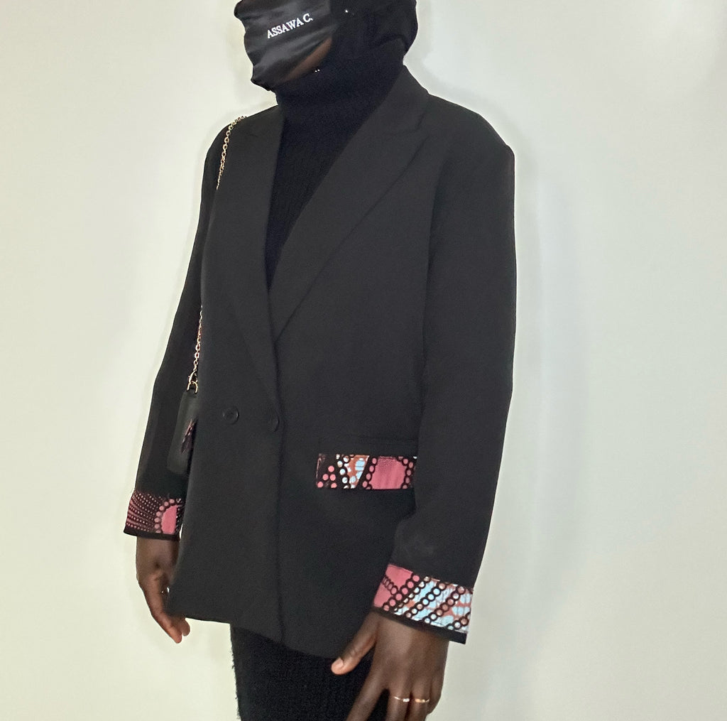 Blazer oversize noir intemporel et wax rose bleue